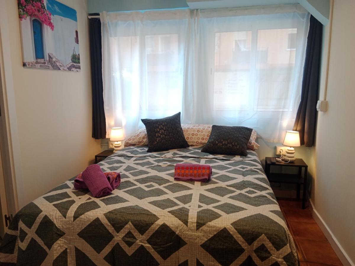 Couette-café Amroom - *